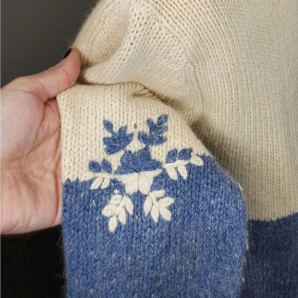 Y2K TAKEOUT mock neck‎ snowflake angora sweater M - Picture 5 of 7